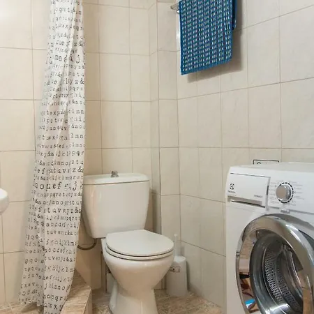 Апартаменты Modern And Quiet Few Minutes From The Center